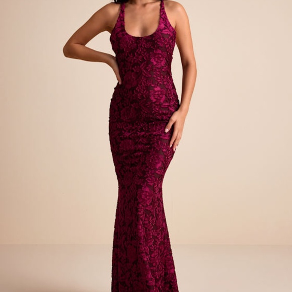 Lulus Renissa Burgundy Burnout Velvet Backless Mermaid Maxi Dress Red - Size S - Picture 1 of 1